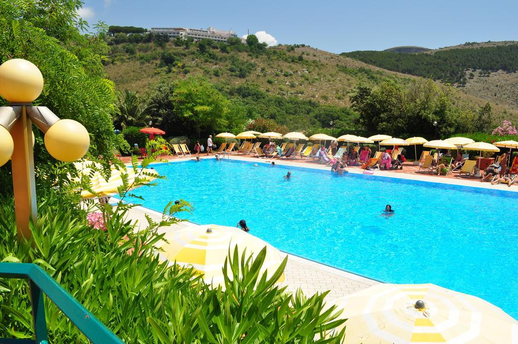 Club Residence Pianetamaratea Santa Caterina  Екстер'єр фото