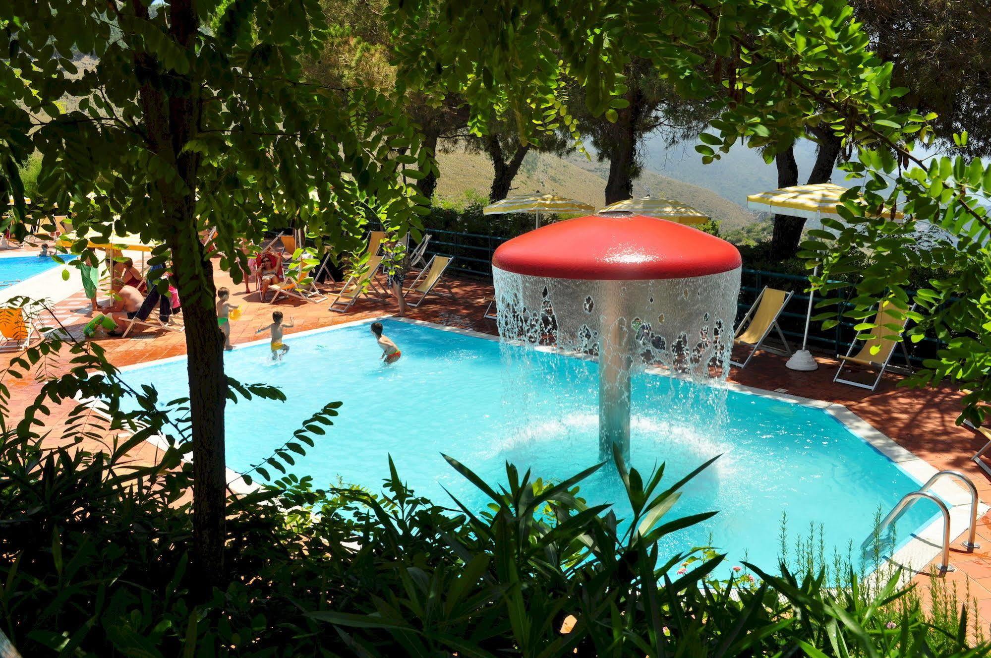 Club Residence Pianetamaratea Santa Caterina  Екстер'єр фото